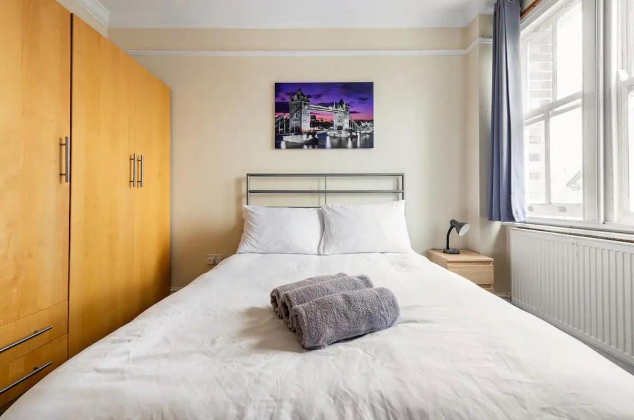 Lovely 3-Bed 20 Minutes To Central Лондон Екстер'єр фото