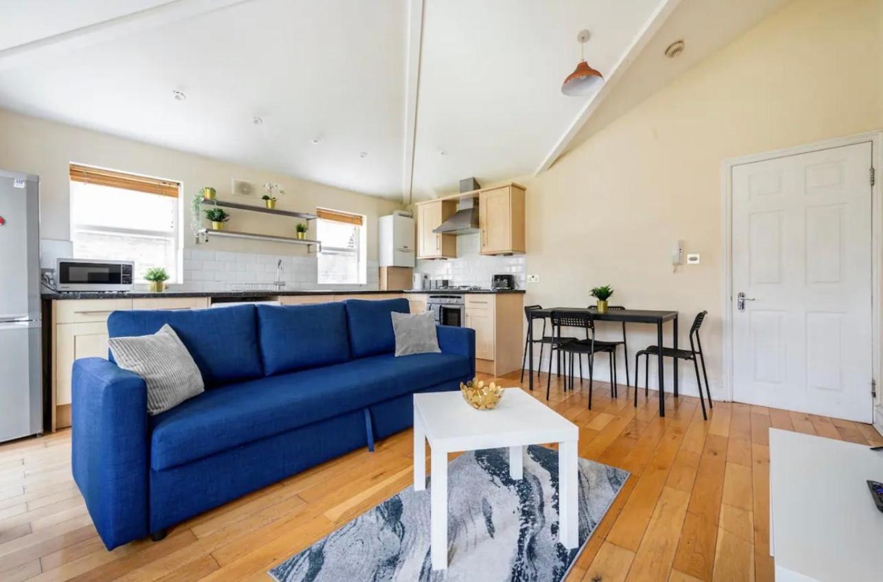 Lovely 3-Bed 20 Minutes To Central Лондон Екстер'єр фото